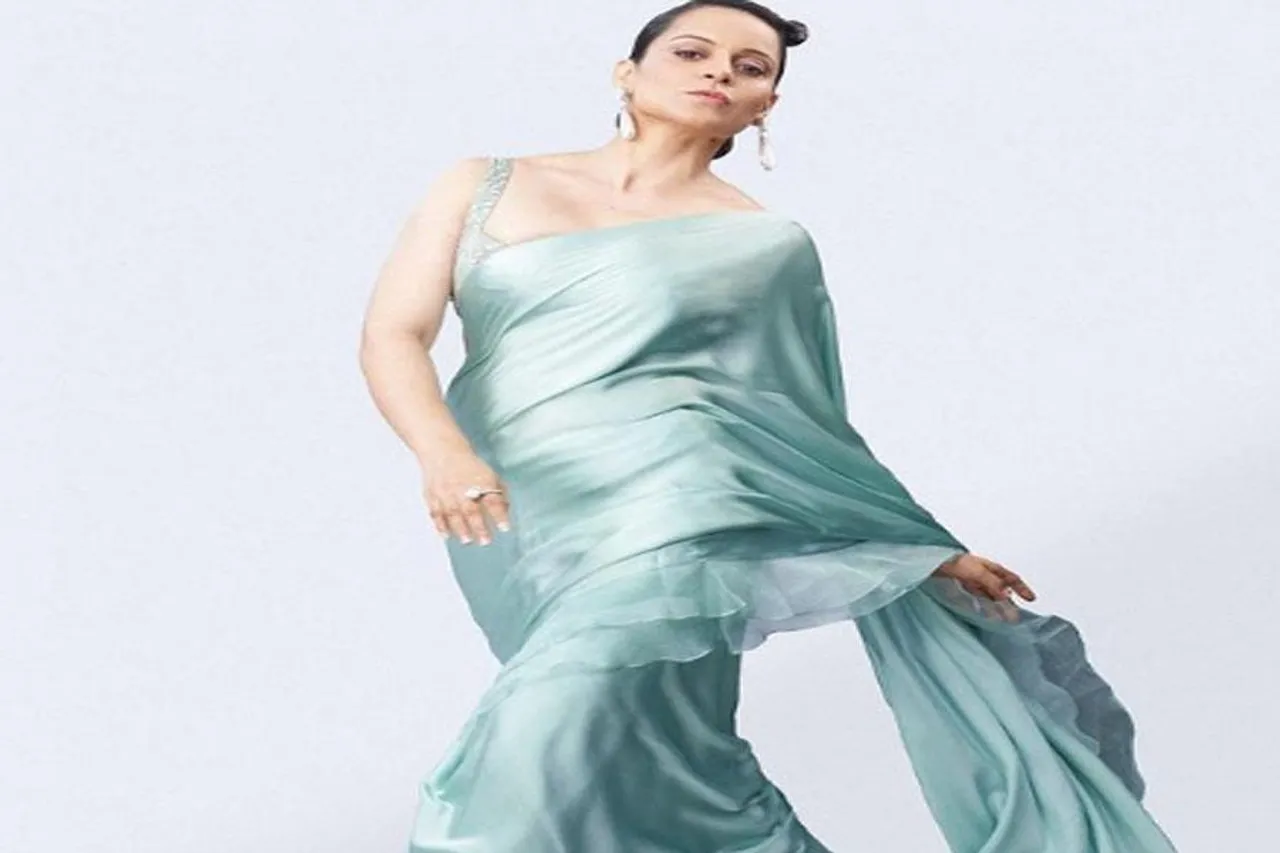 Fans Love Kangana's Saree Look