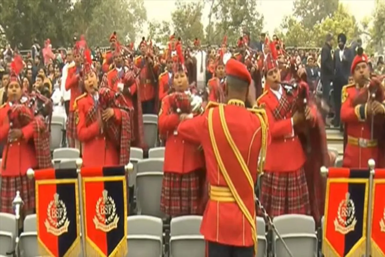 Men & Women of the BSF Band plays their sonorous tunes at Kartavya Path