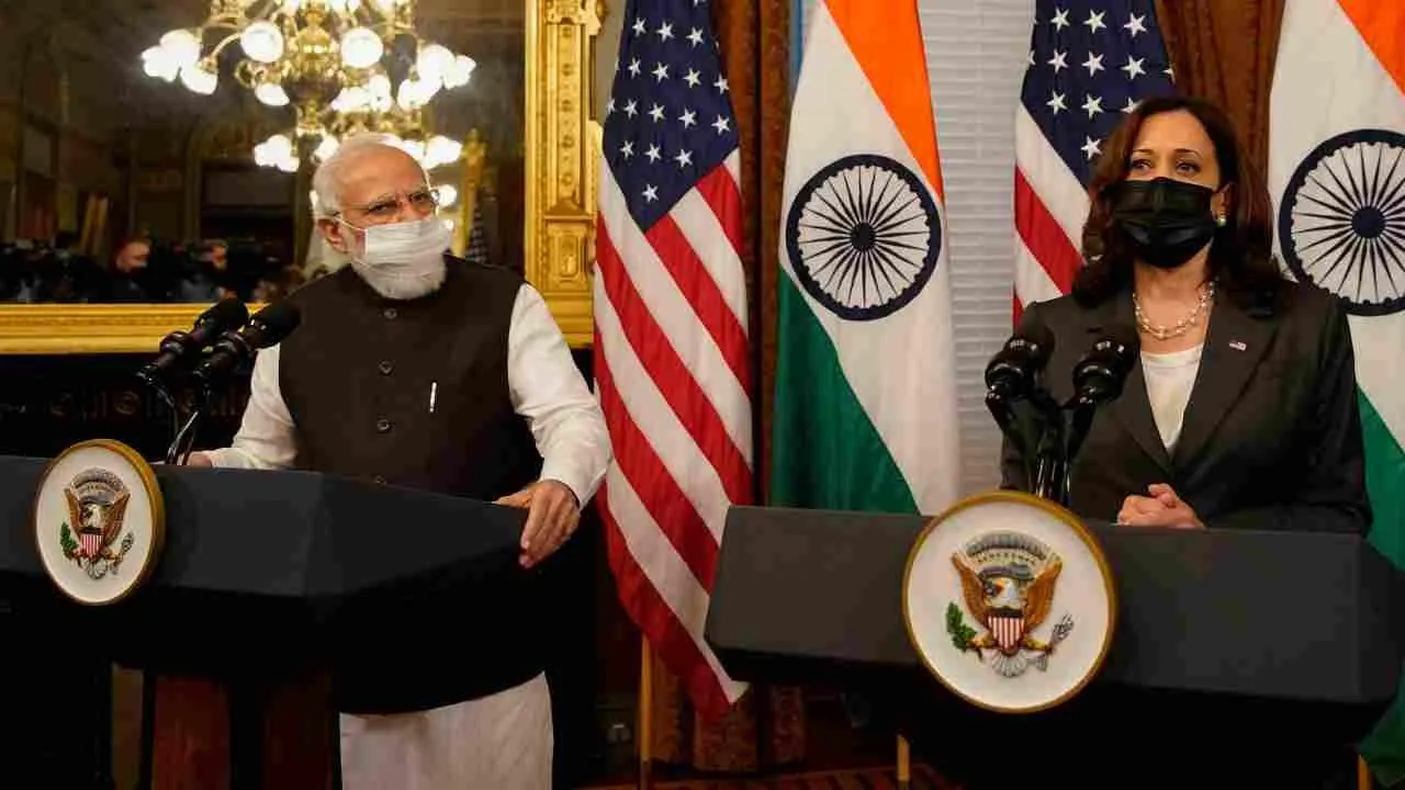 Modi invites Kamala to come to India