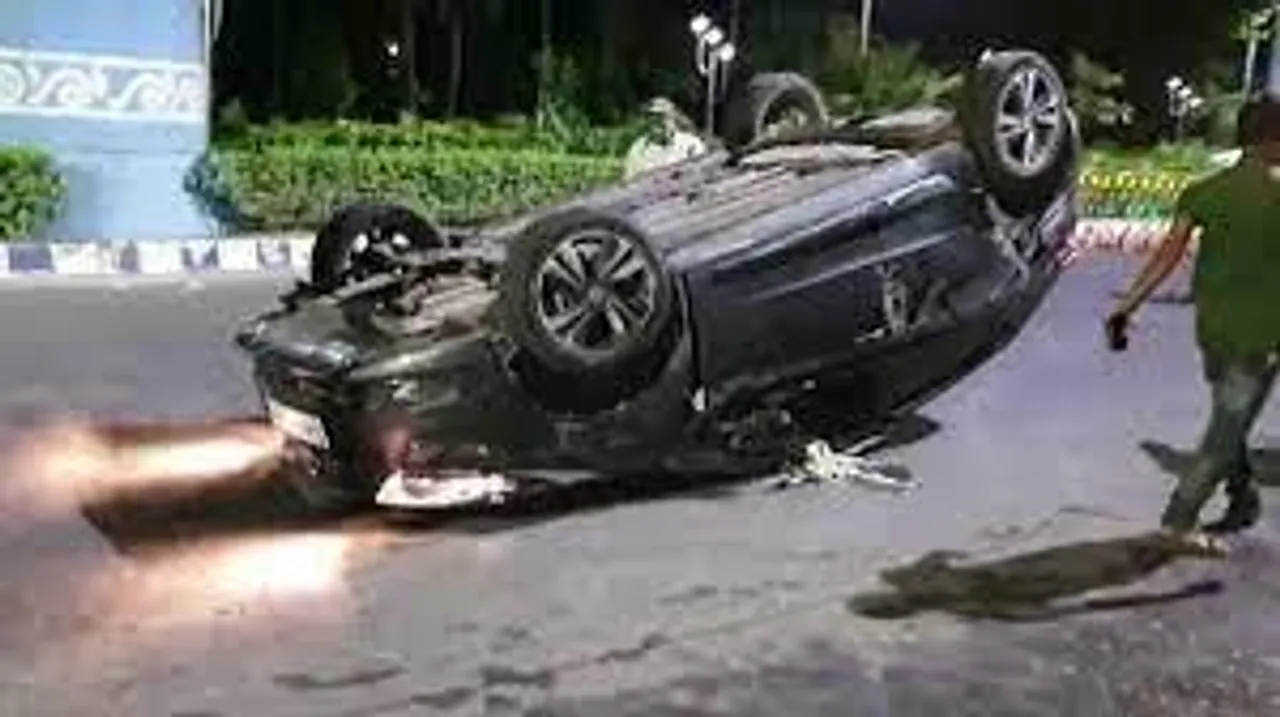 car overturns on EM bypass on Dashami night