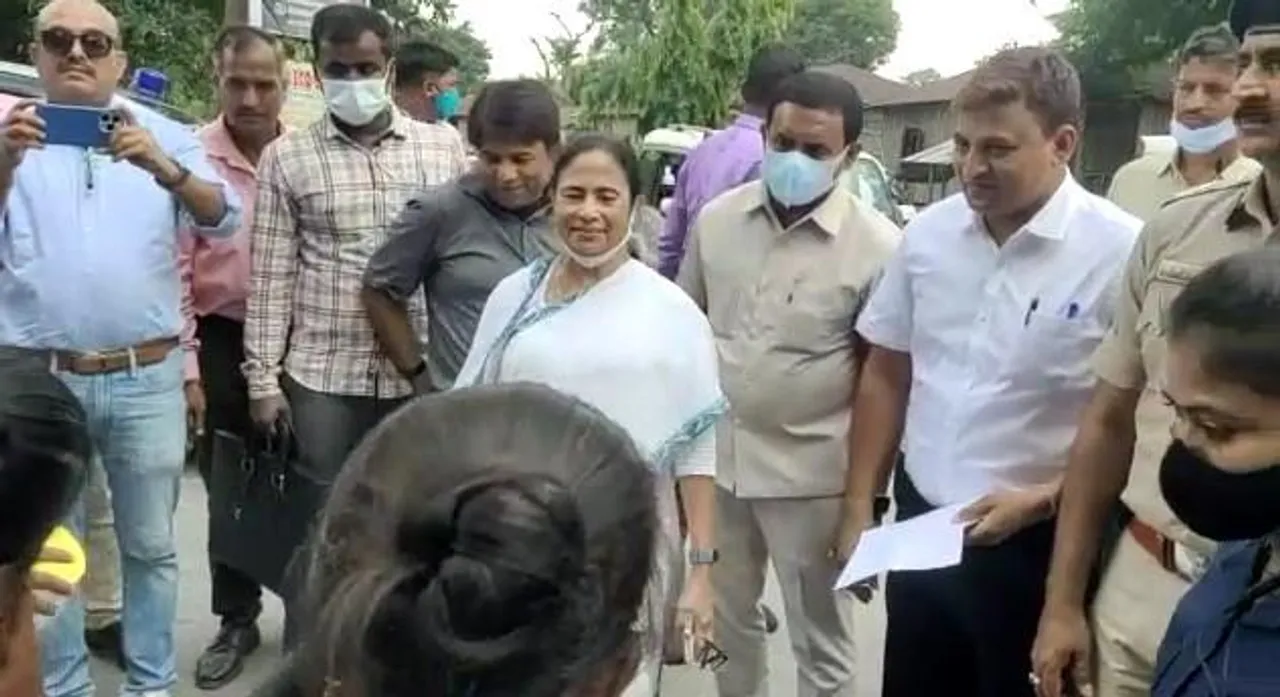 Mamata praises DM Alipurduar