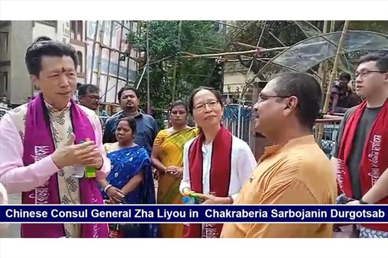 Chinese Consul General Zha Liyou in Chakraberia Sarbojanin Durgotsab