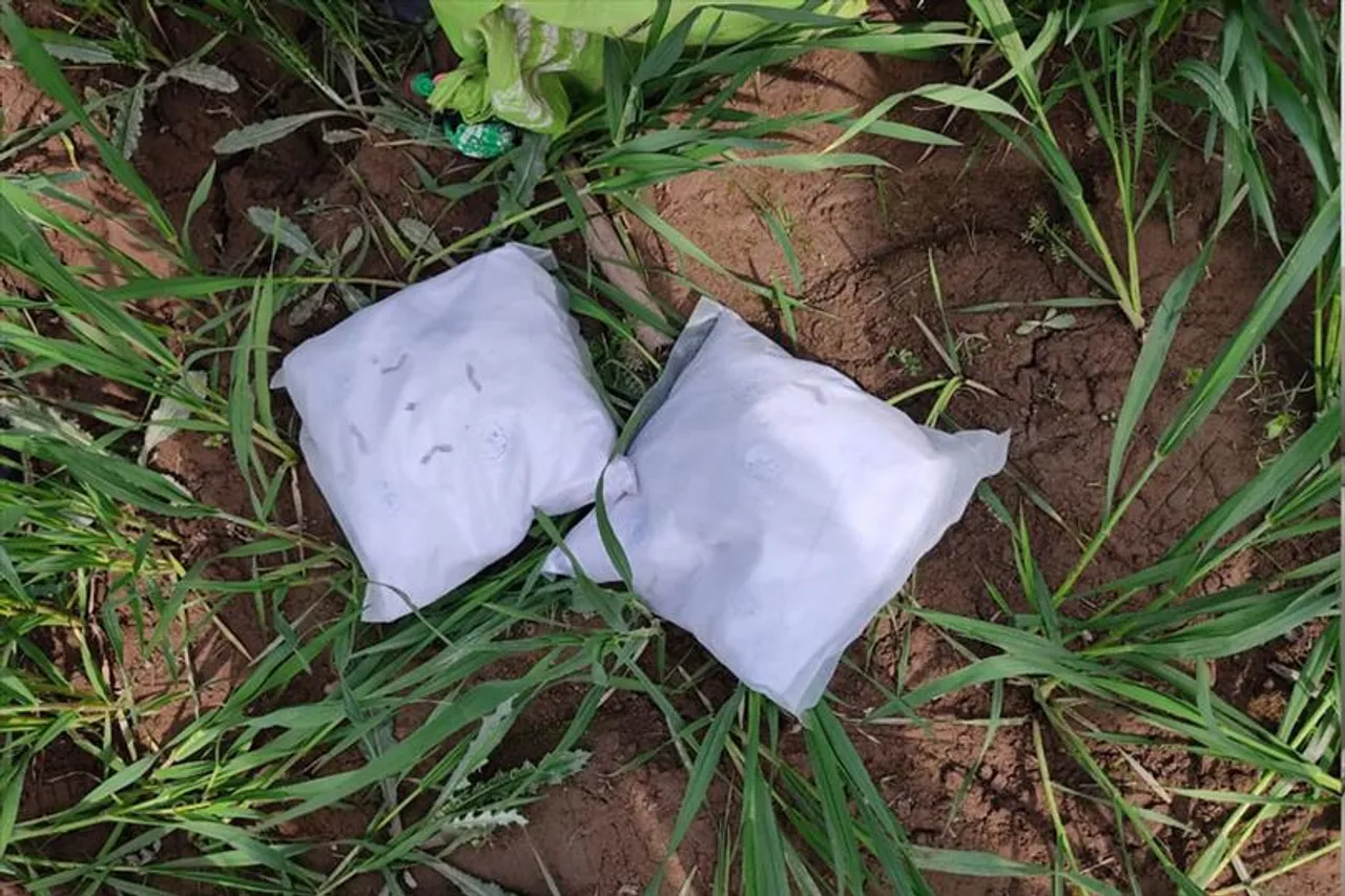 RECOVERY OF CONSIGNMENT SUSPECTED TO BE HEROIN BY BSF IN DISTRICT AMRITSAR