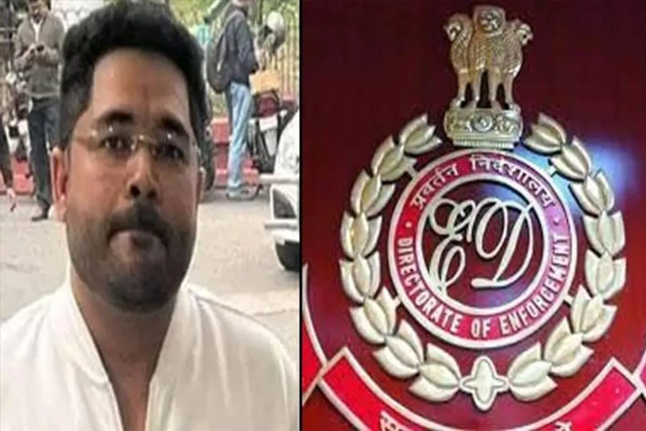 Amount of money written in sign language in Kuntal's diary!