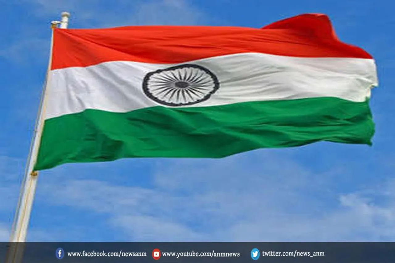 क्यों आतंकी के परिवार ने घर पर फहराया तिरंगा