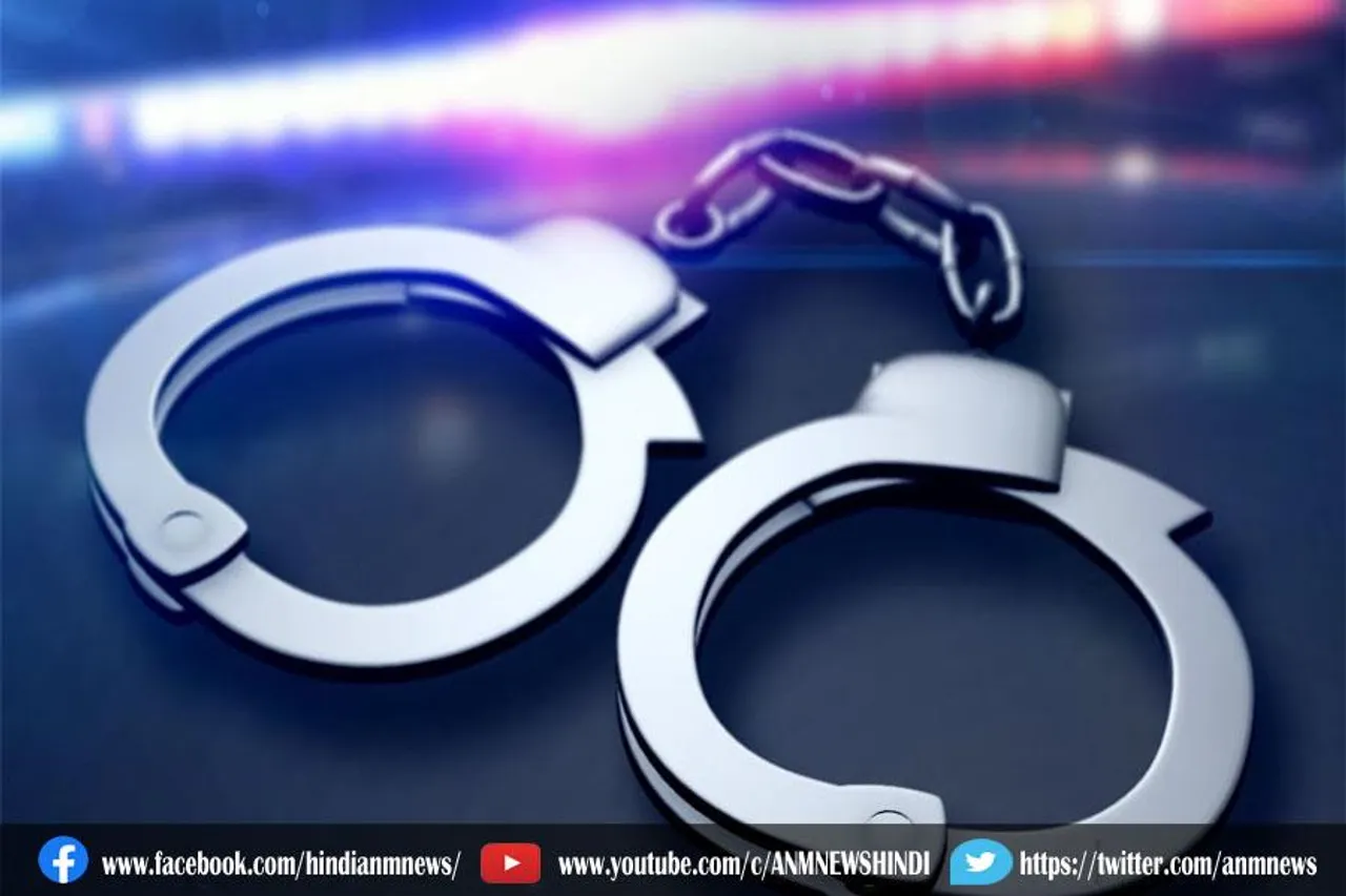 35 लाख रुपए जब्त और दो गिरफ्तार