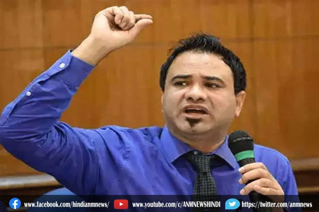 डॉ कफील खान को योगी सरकार ने किया बर्खास्त