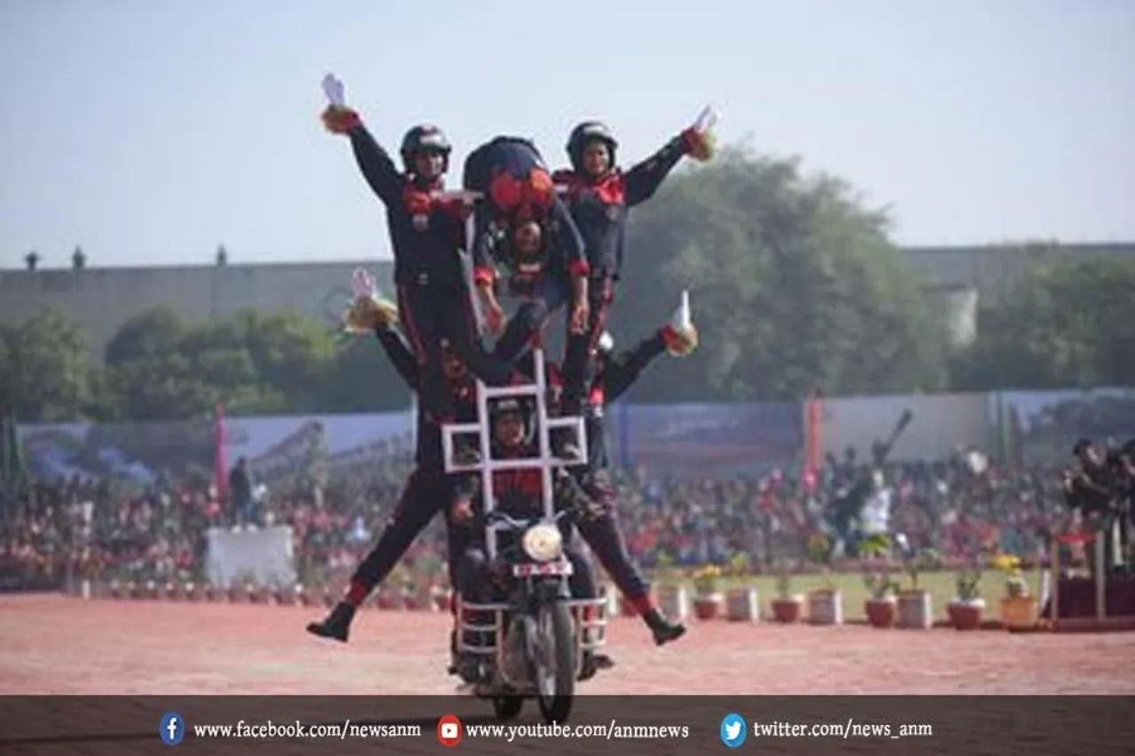 BSF Raising Day: भारतीय महिलाओं की 'डेयरडेविल' स्टंट