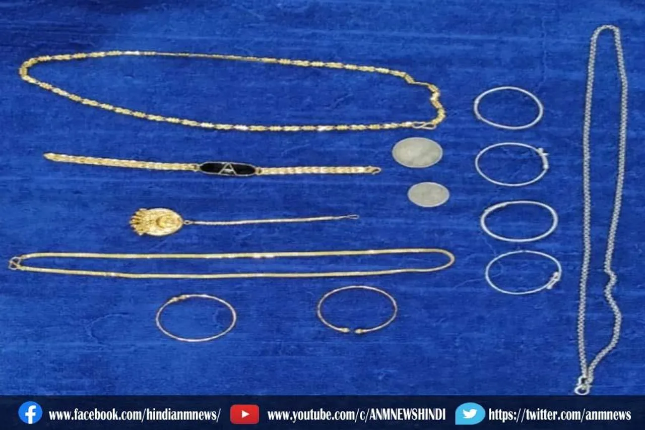 पांडवेश्वर थाने की पुलिस ने अपराधियों से 50 ग्राम सोने और 70 ग्राम चांदी के आभूषण बरामद की