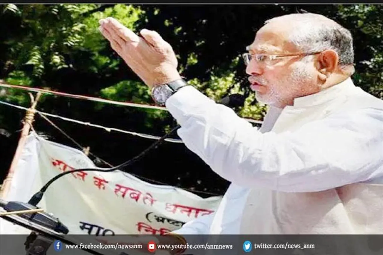 जंतर-मंतर पर प्रधानमंत्री के भाई का तंत्र मंत्र