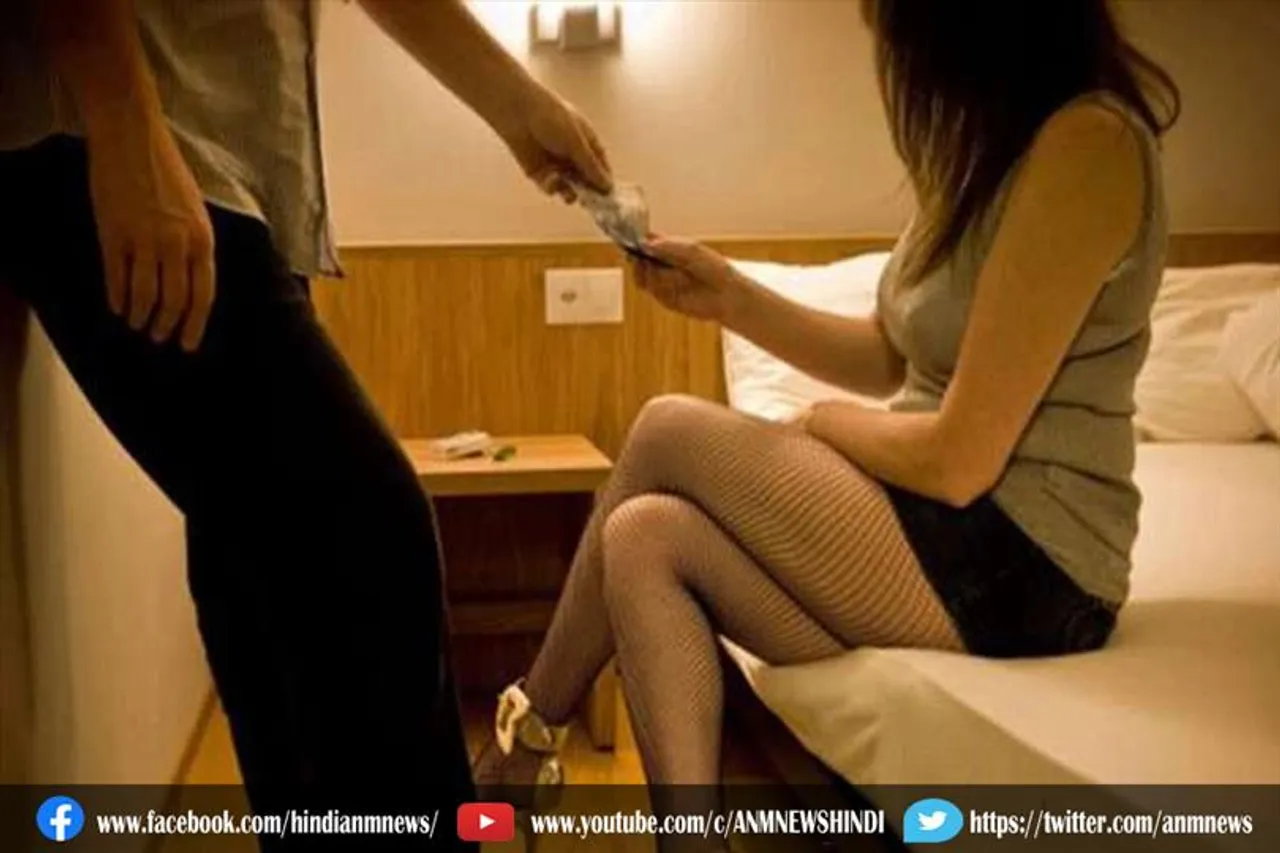 पुलिस की सामाजिक सुरक्षा शाखा ने सैलून पर मारा छापा