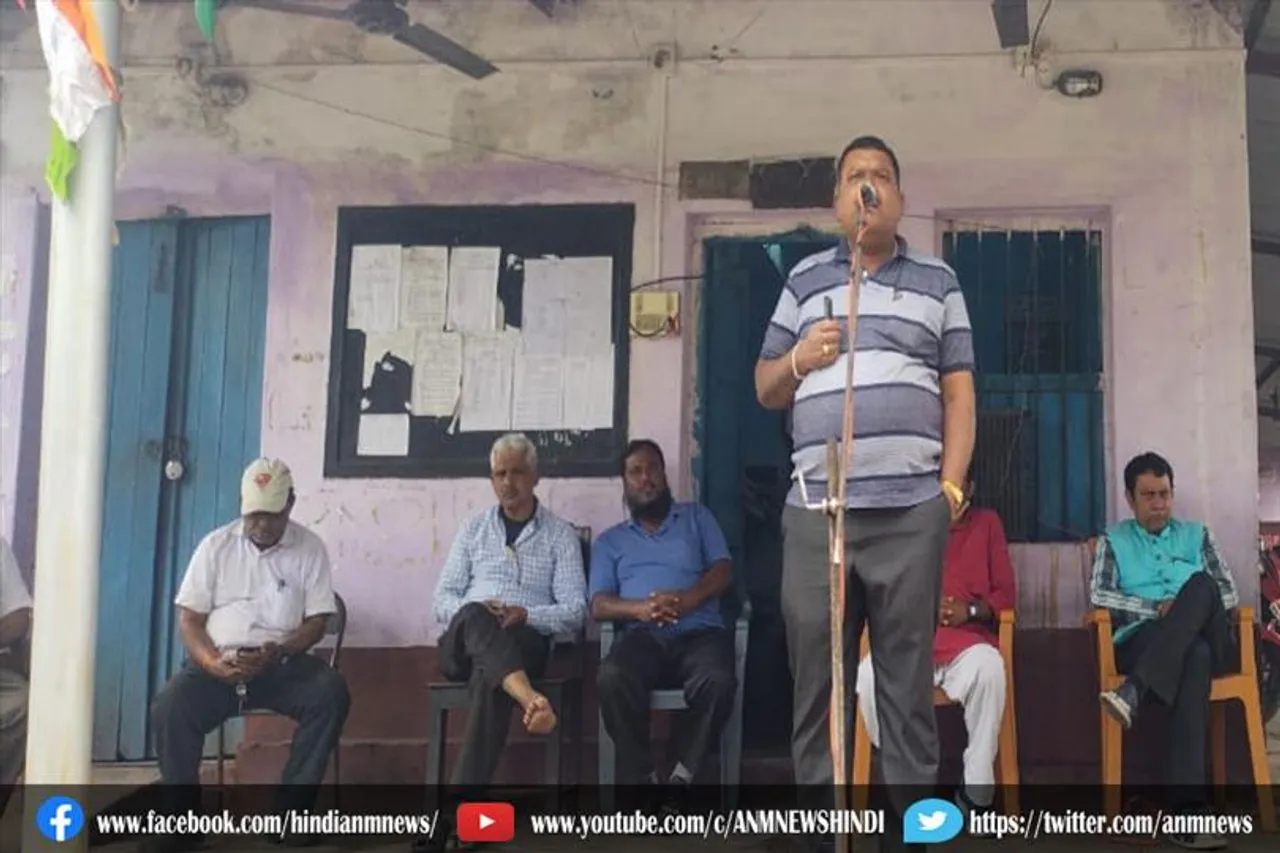मजदूरों के अधिकार का हनन के बिरुद्ध निंघा कोलियरी परिसर में ज्वाइंट एक्शन कमेटी ने किया पिट मीटिंग