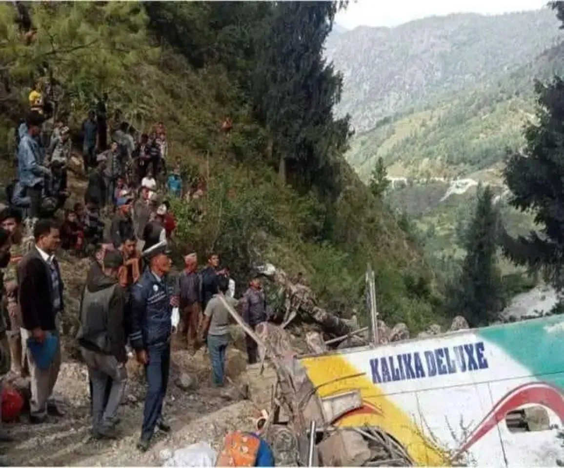 32 लाेगों की मौत से नेपाल में कोहराम