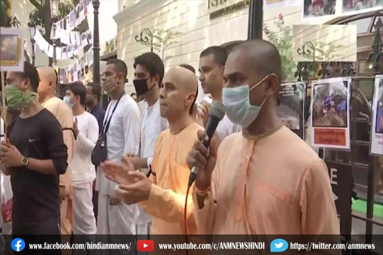 बांग्लादेश में हिंदू मंदिर पर हमले के खिलाफ देश में इस्कॉन भक्तों का विरोध प्रदर्शन