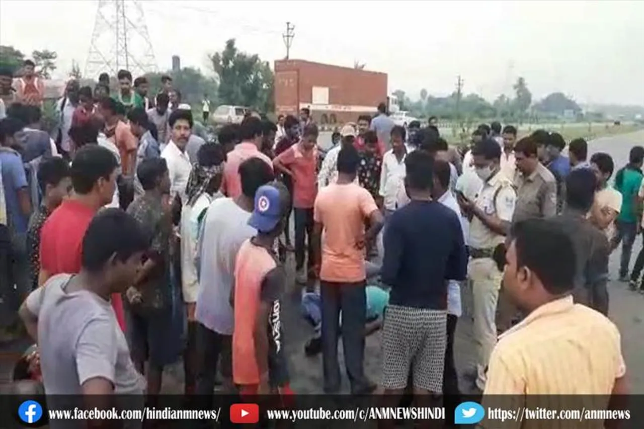 बाइक से बाइक की टक्कर, 3 लोग गंभीर रूप से घायल