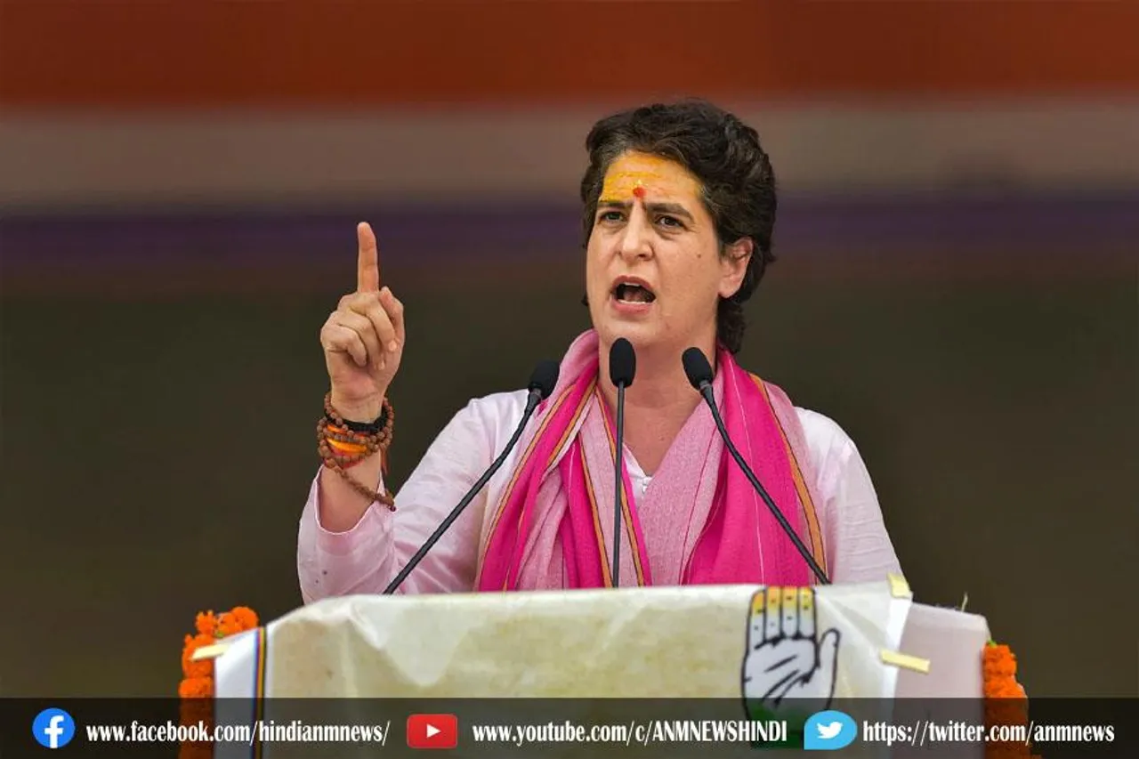 प्रियंका गांधी के सचिव पर टिकट के लिए घूस मांगने का आरोप