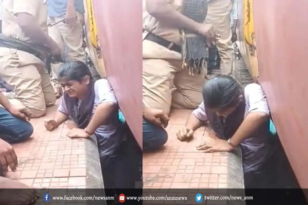 VIDEO : ट्रेन और प्लेटफॉर्म के बीच फंसी छात्रा