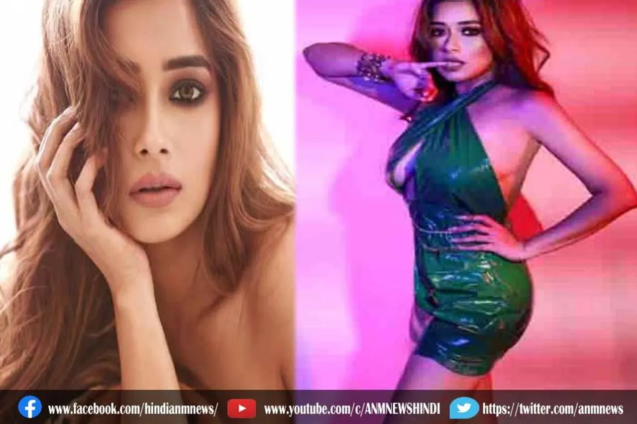 टीना की अदाएं देख मदहोश हुए लोग