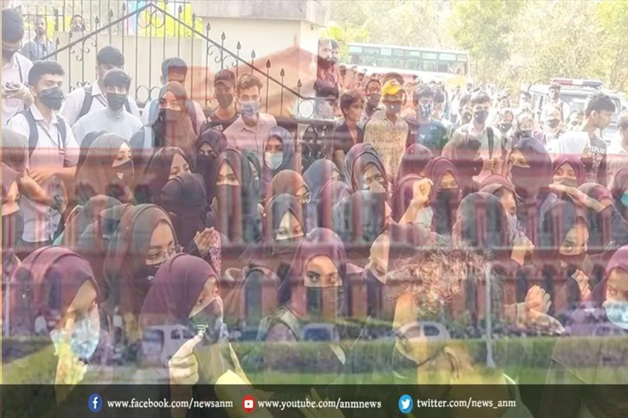 हिजाब विवाद को लेकर हाईकोर्ट में सुनवाई शुरू