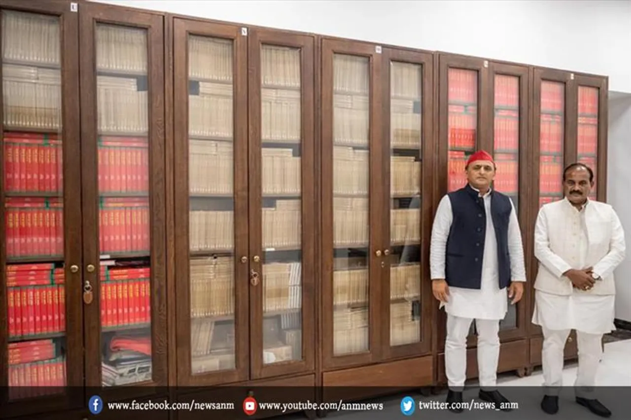 दारा सिंह चौहान के इस्तीफे के बाद अखिलेश का ट्वीट