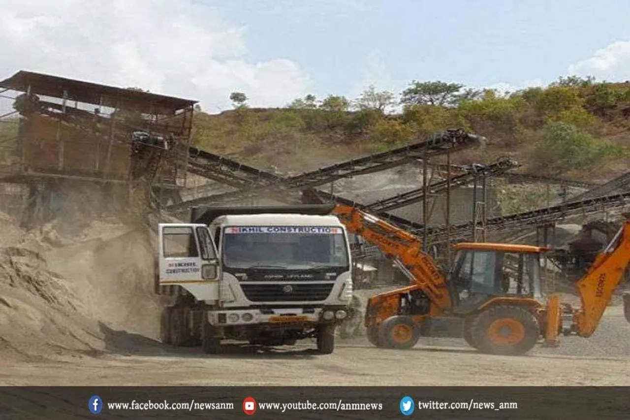 स्टोन क्रशर लगाने के विरोध में हंगामा