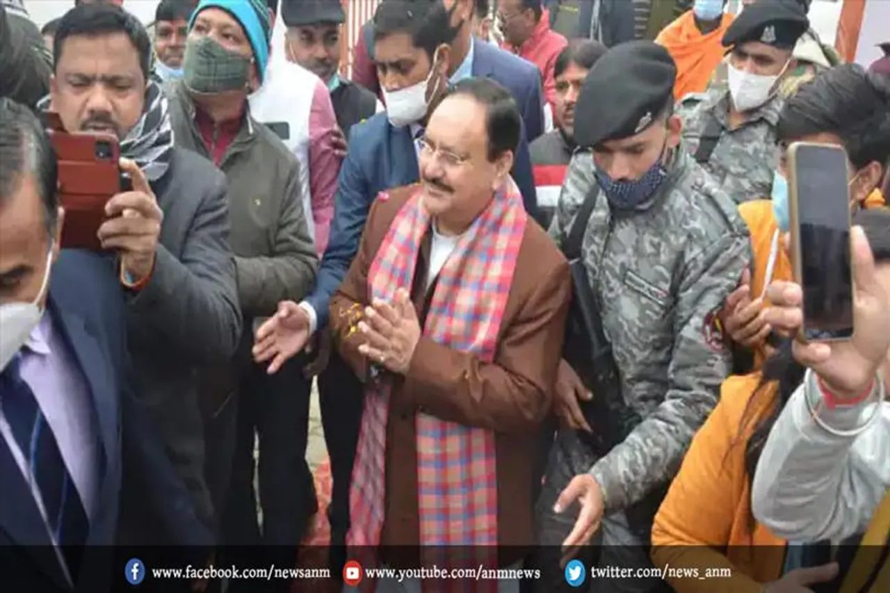 नड्डा ने किया डोर टू डोर कैंपेन
