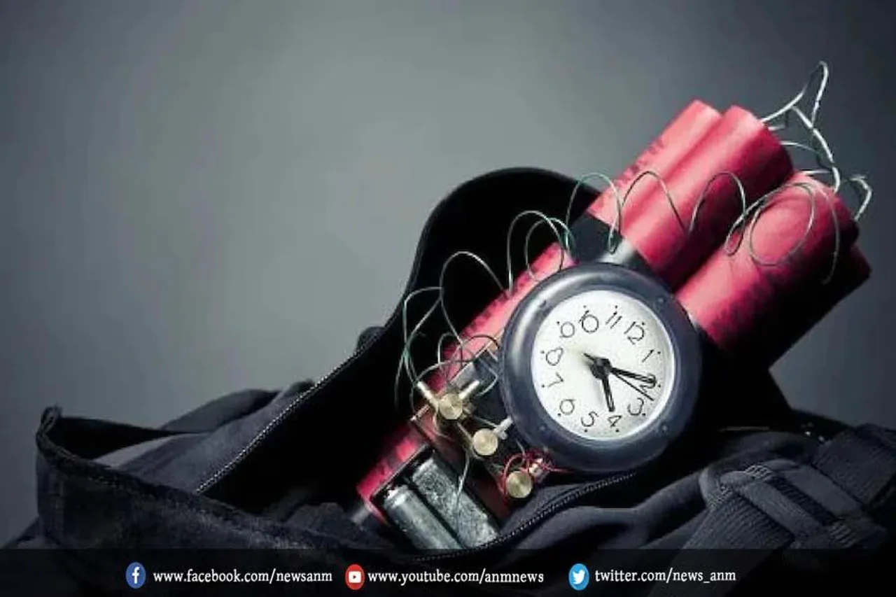 मुंबई में अलर्ट: इन दिग्गजों के घर को बम से उड़ाने की धमकी