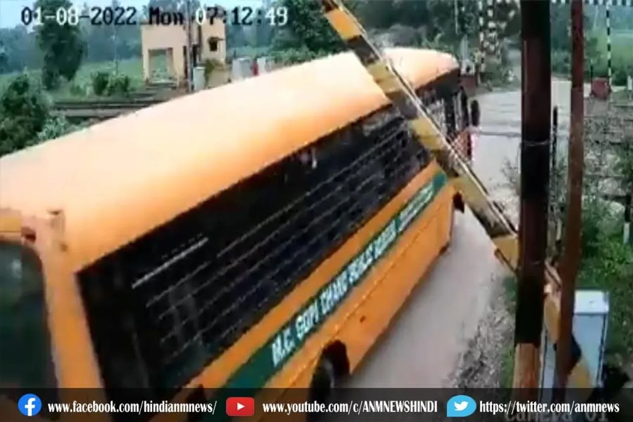रेलवे ट्रैक पर टला एक बड़ा हादसा