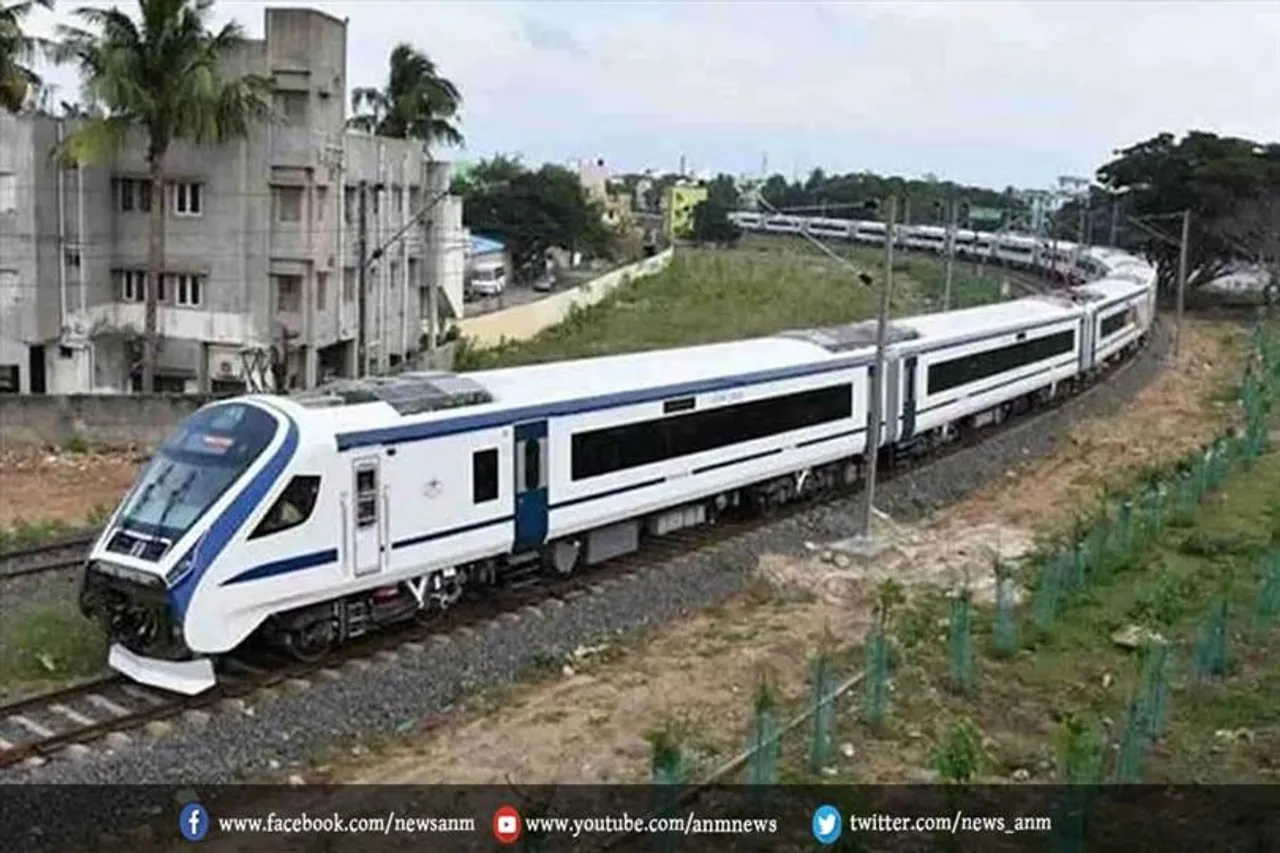 इन रूटों पर चल रही हैं वंदे भारत