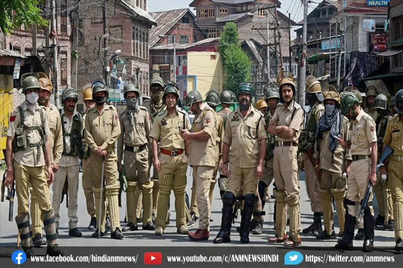 तीन आतंकी मददगार गिरफ्तार