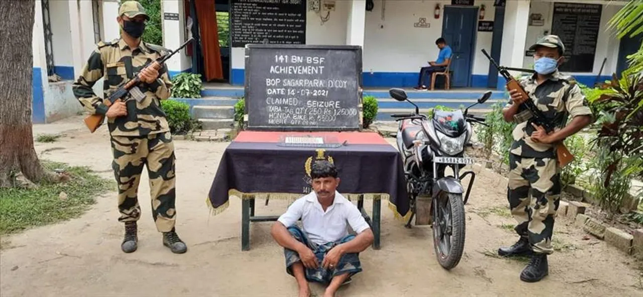 बीएसएफ ने सीमा पर 250 याबा टैबलेट के साथ 1 तस्कर को पकड़ा