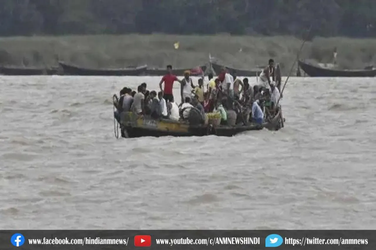 यूपी में नाव के पलटने से एक की मौत और 10 लोग फसे टापू में