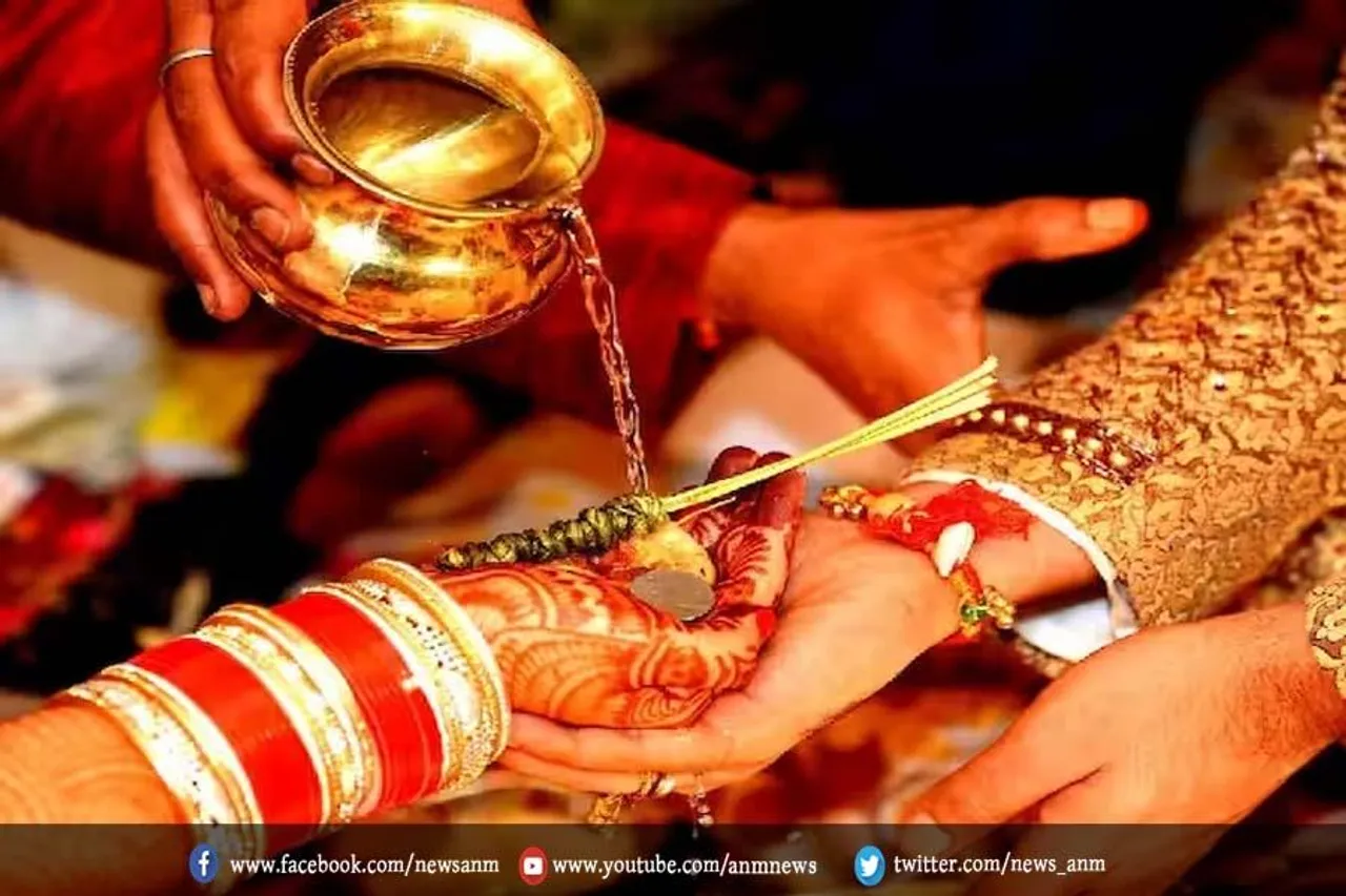 बिना रस्मो की शादी, उड़ा देगी होश