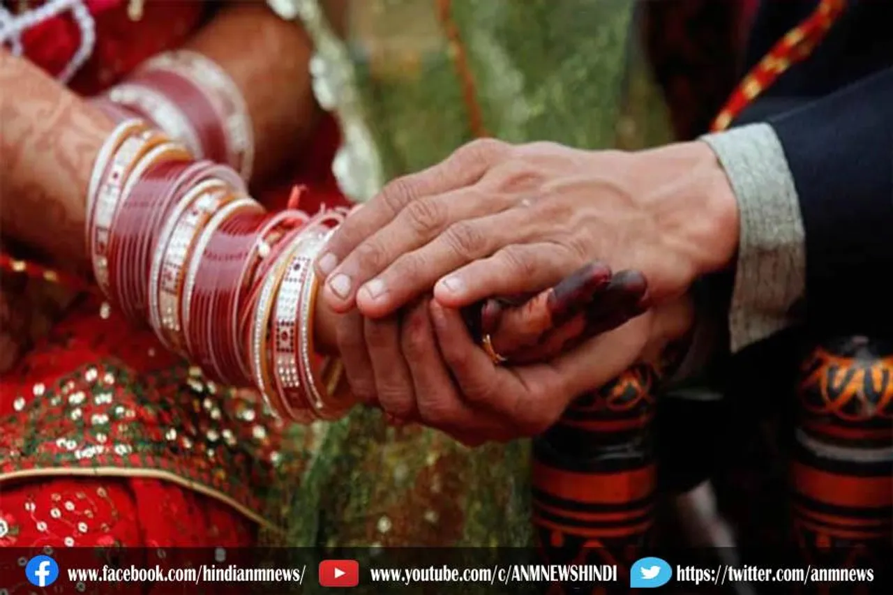 अजब प्रेम की गजब कहानी: शादी के 17 दिन बाद प्रेमी को सौंपी अपनी पत्नी