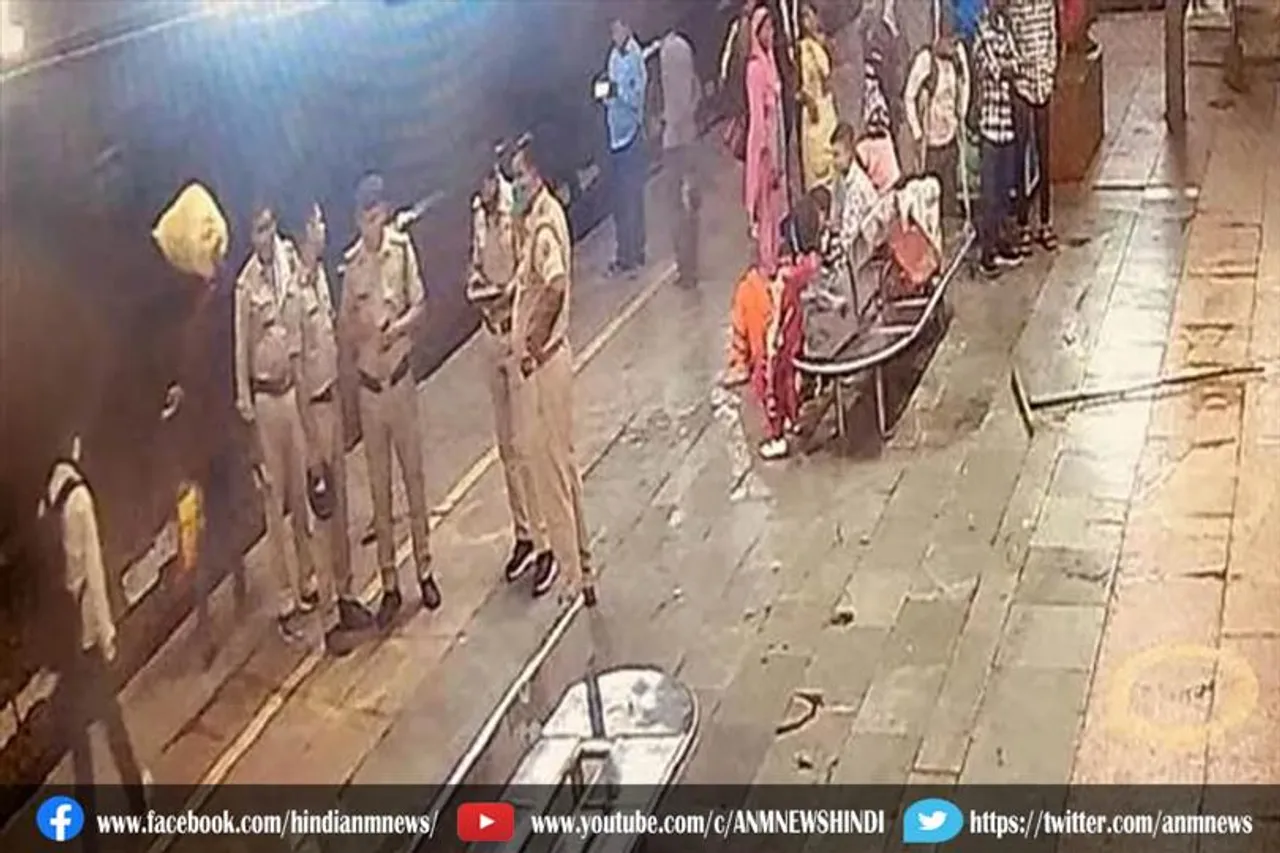 विक्रमशिला एक्सप्रेस की चपेट में आकर 3 की मौत
