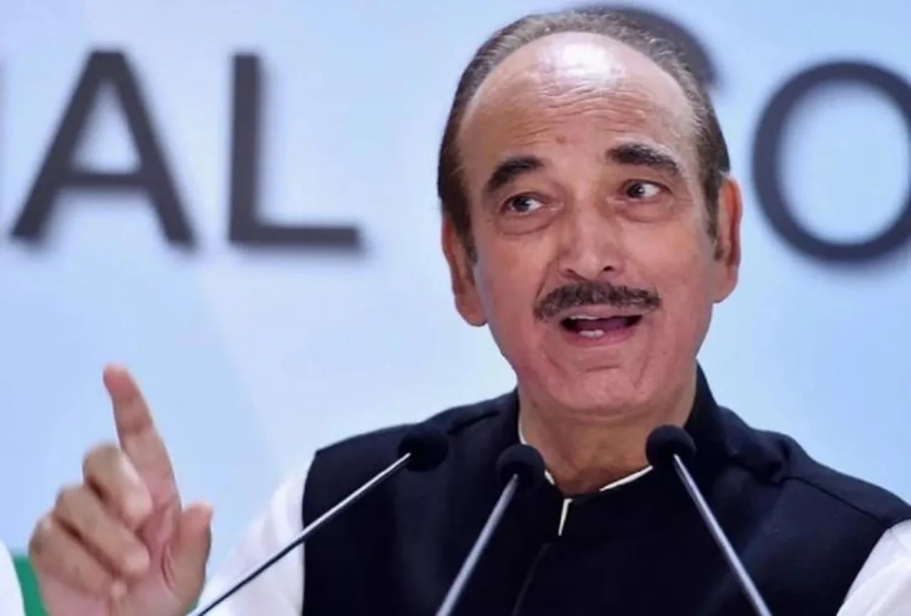 'बागी' आजाद का इशारा