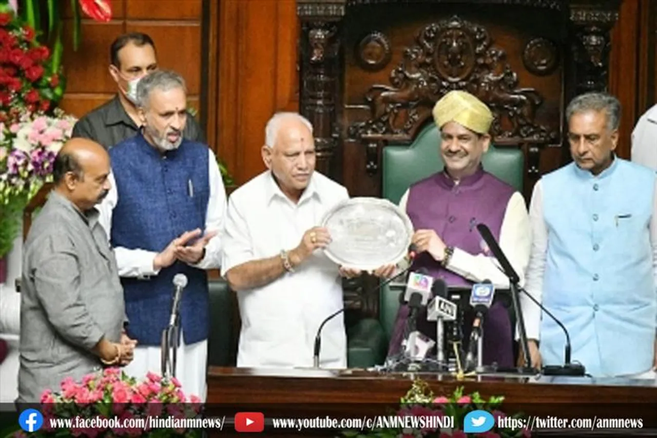 लोकसभा अध्यक्ष ओम बिरला ने येदियुरप्पा को सर्वश्रेष्ठ विधायक पुरस्कार से किया सम्मानित