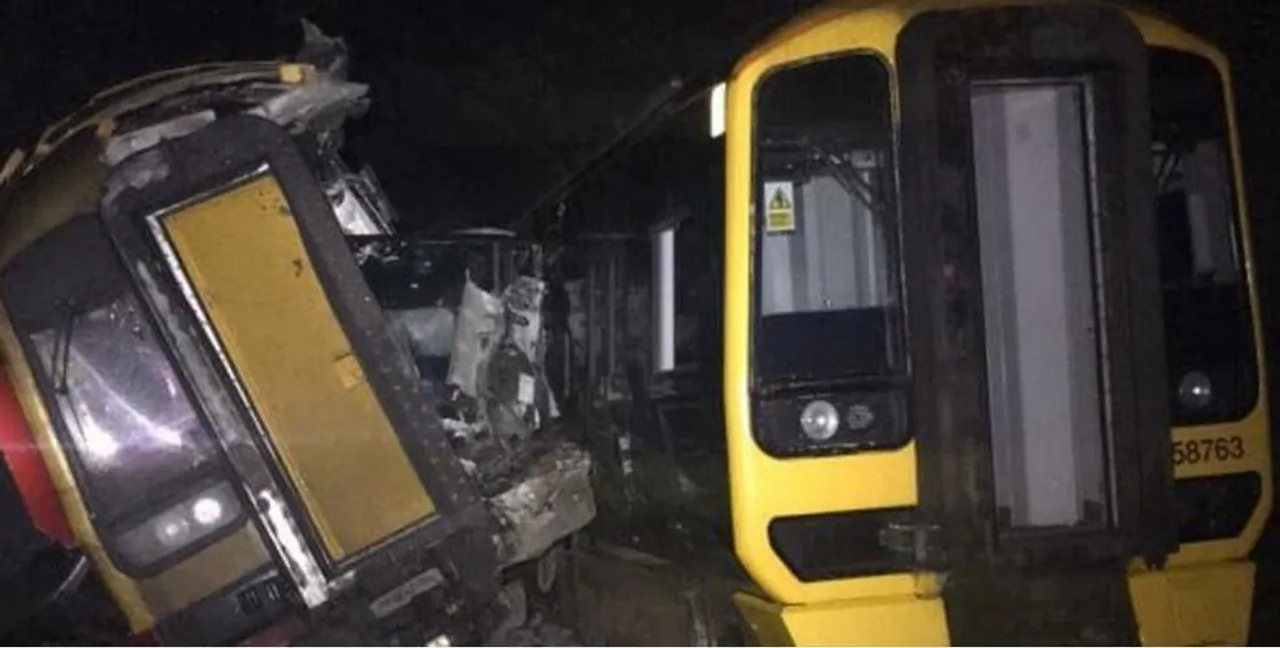 लंदन में भीषण ट्रेन की टक्कर, कई घायल