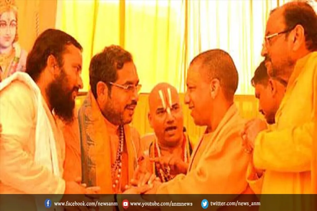 मथुरा द्वारा दमा की दिव्य औषधि का निःशुल्क वितरण