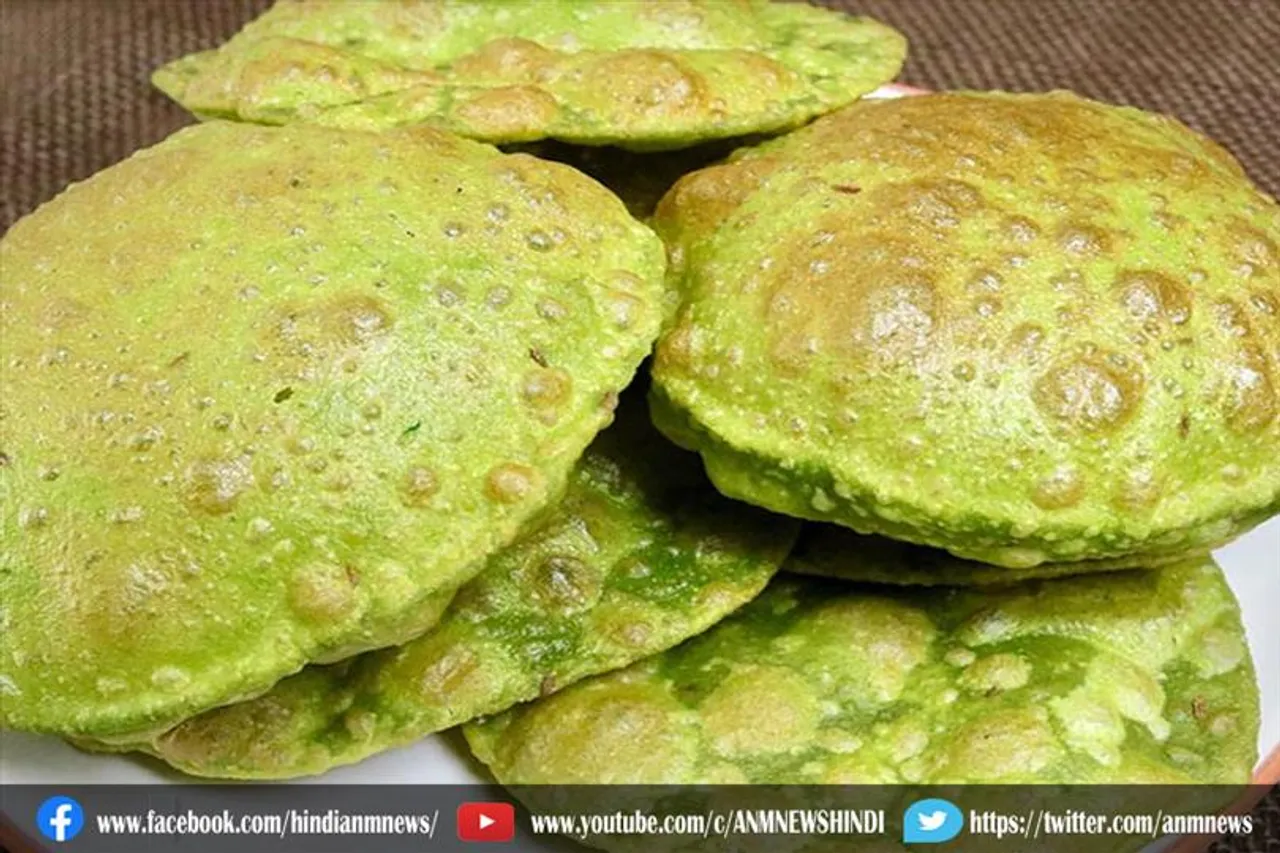 सर्दी में बनाकर खिलाएं टेस्टी आलू बथुआ कचौरी