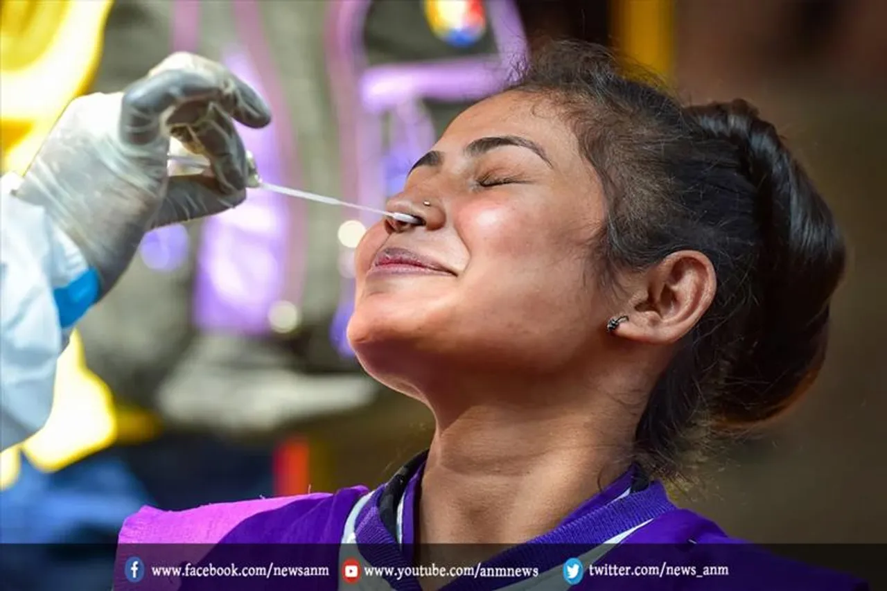 भारत में अब तेजी से बढ़ रहा 'ओमिक्रॉन'