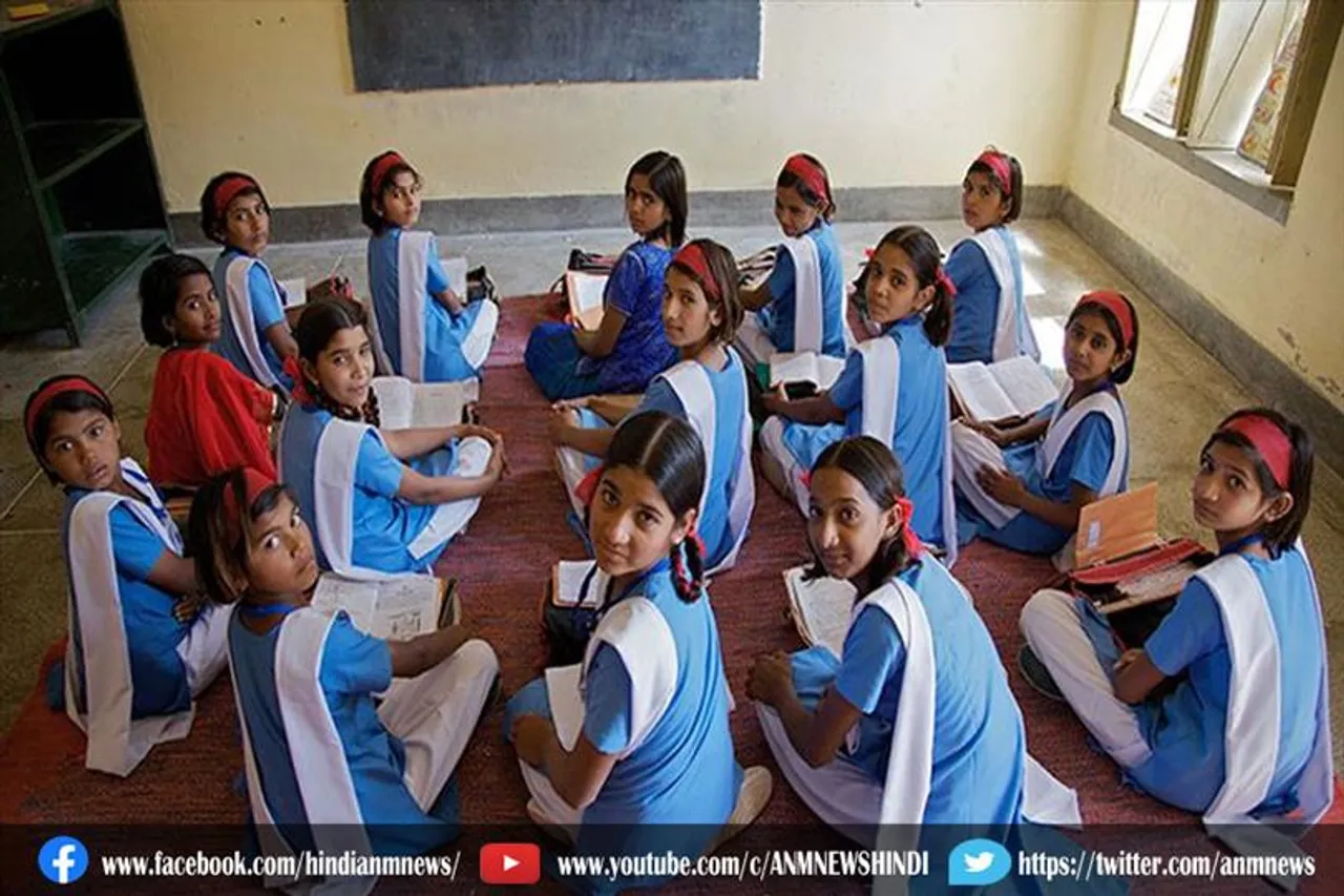 परिवार की सालाना आय कम होने पर मिलेगी निशुल्क शिक्षा