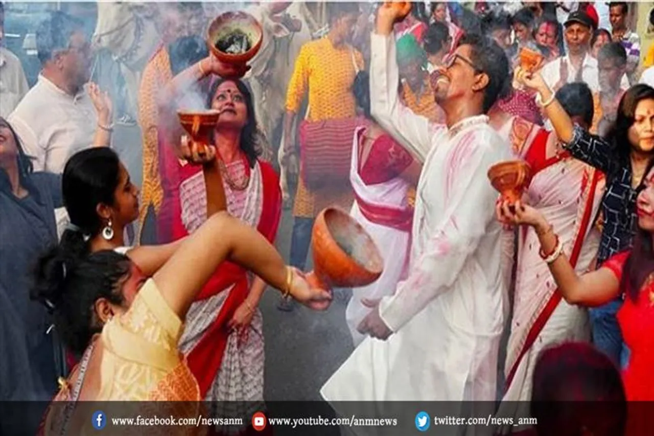 आइये जाने क्या है धुनुची नृत्‍य