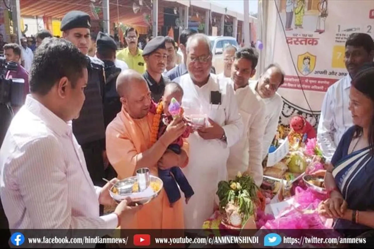 सीएम हर साल की तरह इस साल भी धूमधाम से दिवाली मनाने गोरखपुर पहुंचे