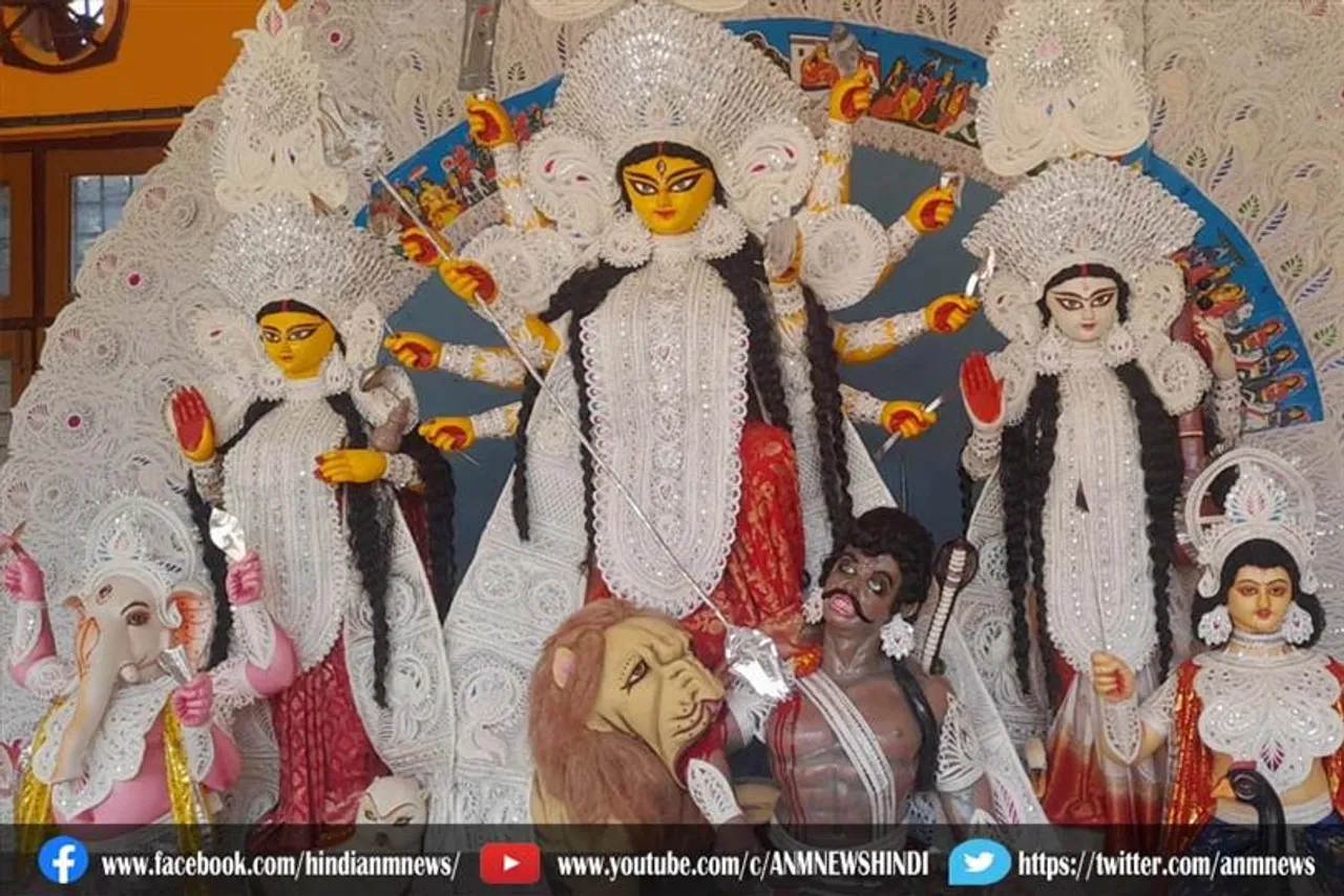 जानें 216 साल पुरानी परंपरा का बंगाल से संबंध दुर्गा पूजा के बारे में