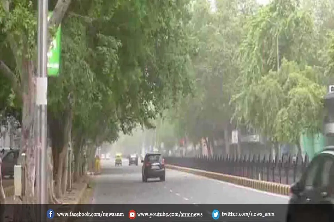दिल्ली के मौसम में हलचल