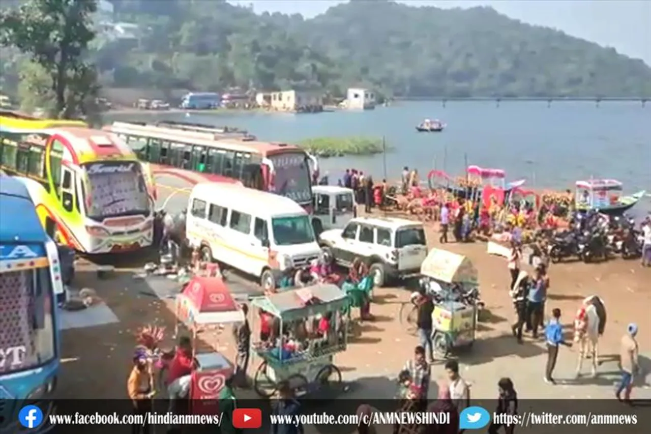 नए वर्ष पर मैथन में भारी संख्या में पहुंचे पर्यटक