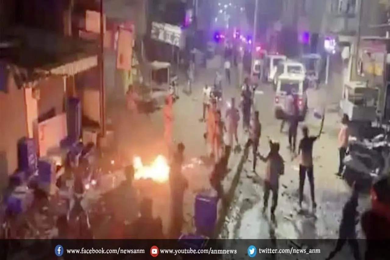 दिवाली की देर रात दो गुटों में हिंसक झड़प