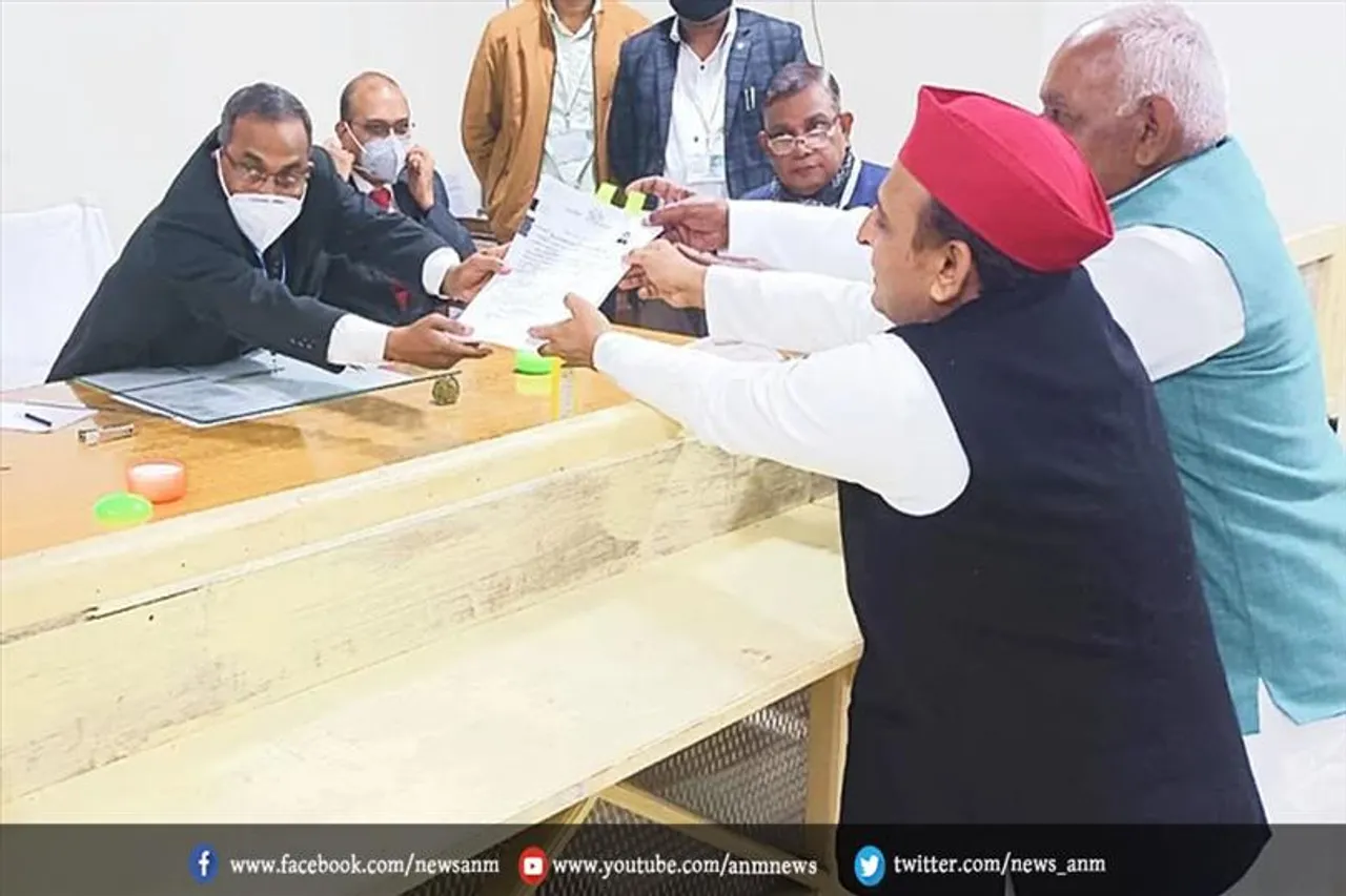 अखिलेश यादव ने दाखिल किया नामंकन