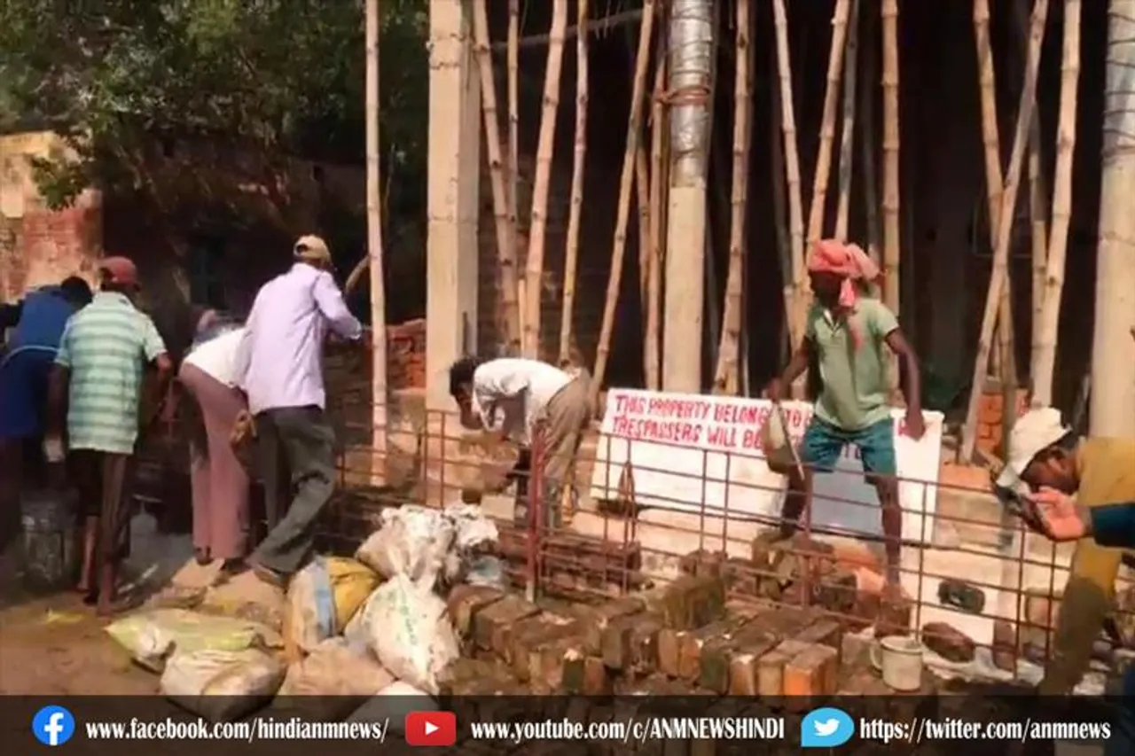रेलवे प्रशासन ने रोका मंदिर निर्माण का कार्य